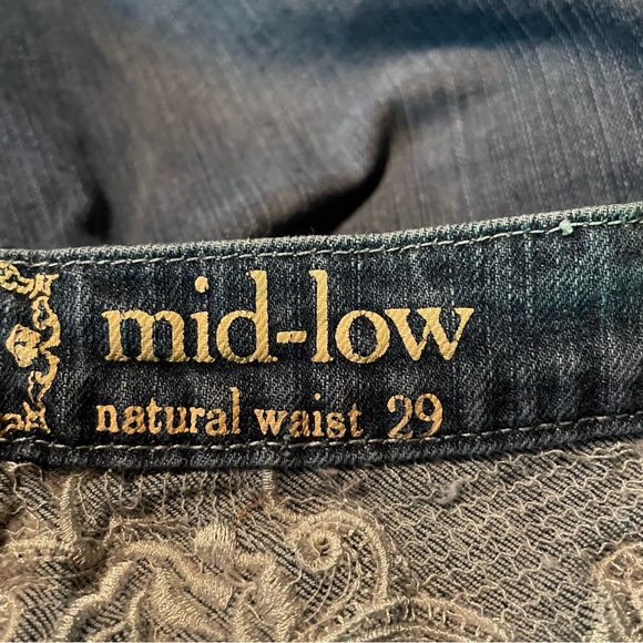 Zenim Thick Stitch Embroidered Medium Wash Denim Jeans Women’s Size 8 - Picture 12 of 15